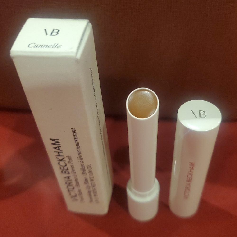 Victoria Beckham Posh balmPosh Balm Nourishing Lip Shine Cannelle - A sheer tan - Picture 7 of 9
